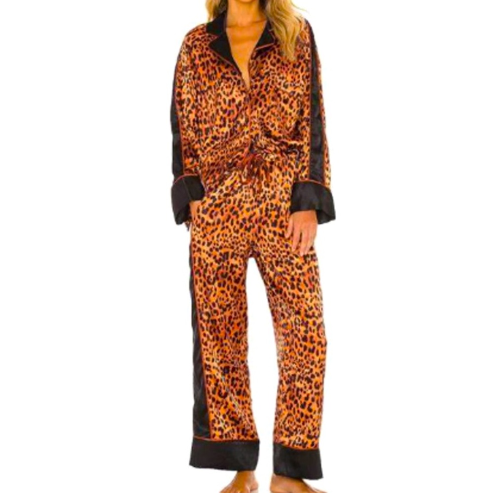 We are HAH HAHT PJ SET Lanka Leopard XL